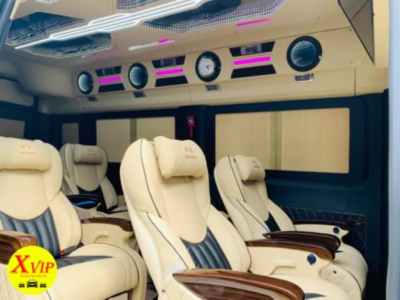 Nội thất xe limousine