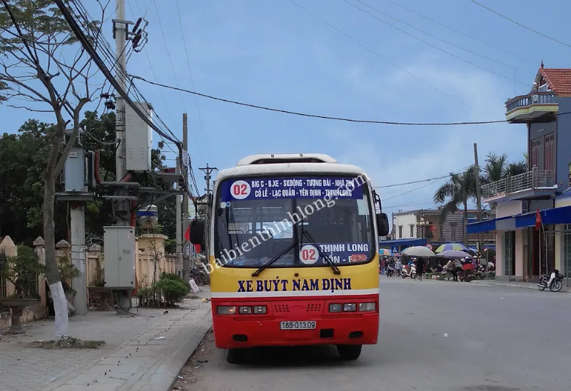 Xe bus 02 Nam Định - Thịnh Long