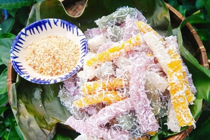 Bánh tằm khoai mì.