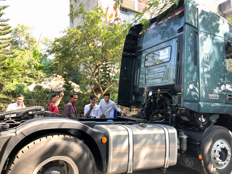 Thành viên Hội xe tải Tây Bắc trải nghiệm xe đầu kéo IVECO-Hongyan